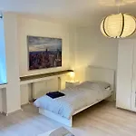 Apartment Bege Workease *