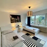 Bege Workease Apartment
